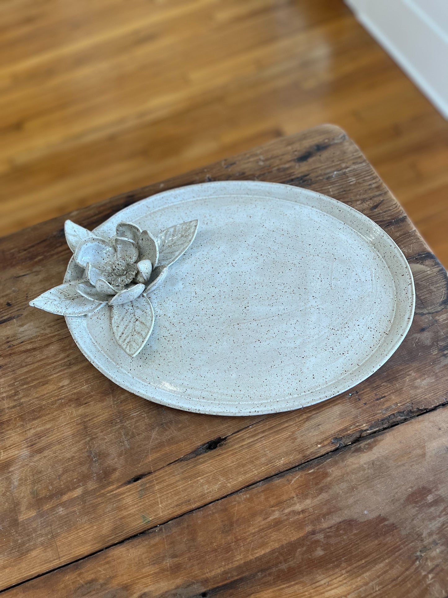 Large Oval Magnolia and Four Leaves Platter-Speckle
